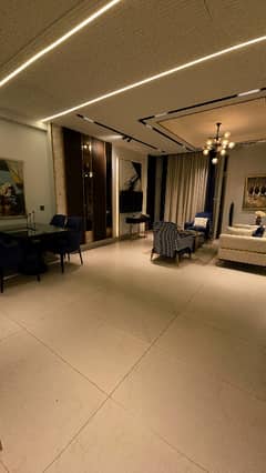 4 Bed DD Corner Theme Park Facing Huge Apartment Exclusive views with Servant Quarter and 2 Balconies for Sale in Bahria Town Karachi