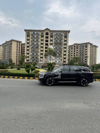 10 MARLA 3 BEDROOMS APARTMENT AVAILABLE FOR RENT