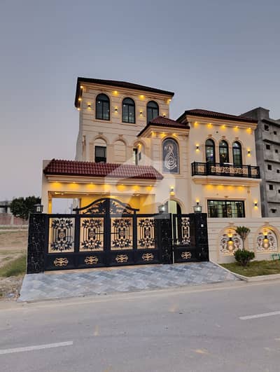 10 Marla Brand New House Spanished House For Sale In New Metro City (Sarai Alamgir) 10 Marla Brand New House Spanished House For Sale In New Metro City (Sarai Alamgir)