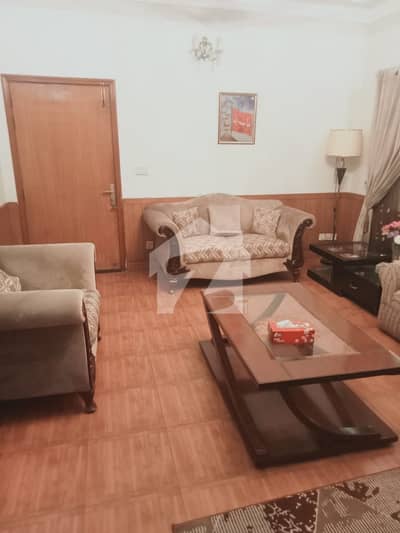 FAISAL TOWN BEAUTIFUL HOUSE BEST LOCATION