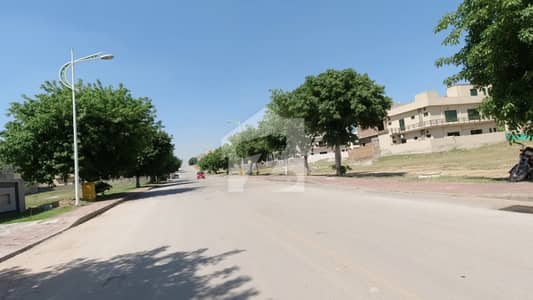 Bahria Town Phase 8 Block E, 14 Marla Plot For Sale