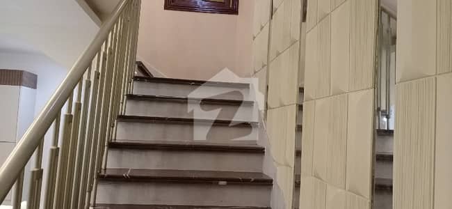 نیا ناظم آباد کراچی میں 4 کمروں کا 5 مرلہ مکان 4.38 کروڑ میں برائے فروخت۔