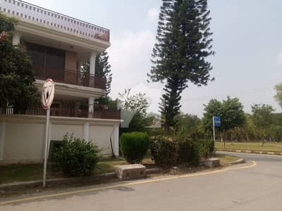 آئی ۔ 8 اسلام آباد میں 3 کمروں کا 12 مرلہ بالائی پورشن 1.5 لاکھ میں کرایہ پر دستیاب ہے۔