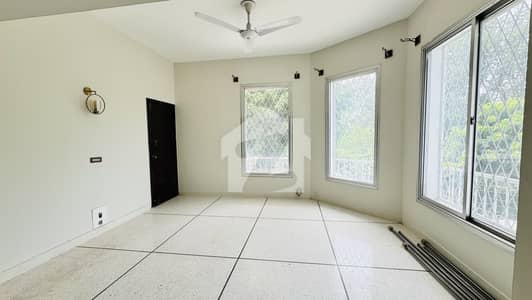 Double Storey 6 Bedrooms House Available For Rent. .