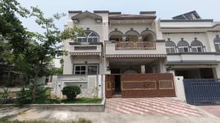Ready To Buy A Prime Location House 1800 Square Feet In Islamabad