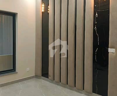 ٹاپ سٹی 1 - بلاک اے ٹاپ سٹی 1,اسلام آباد میں 5 کمروں کا 10 مرلہ مکان 4.3 کروڑ میں برائے فروخت۔ ٹاپ سٹی 1 - بلاک اے ٹاپ سٹی 1,اسلام آباد میں 5 کمروں کا 10 مرلہ مکان 4.3 کروڑ میں برائے فروخت۔