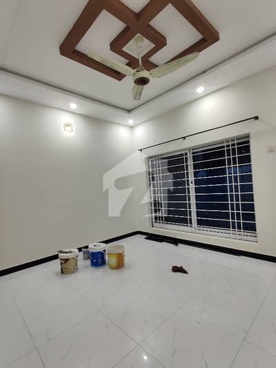 E Block 8 Marla Ground Portion For Rent Multi Gardens B-17 Near To Merkaz Gass Bhi Availbe Ha