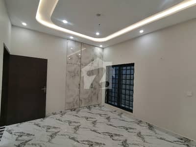 Prime Location In Park View City 5 Marla House For Sale
