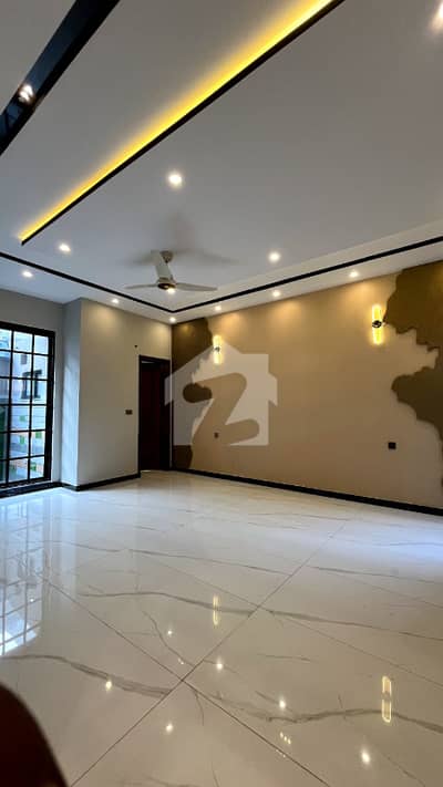 1 KANAL HOUSE FOR SALE 1 KANAL HOUSE FOR SALE