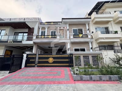 Brand New Luxury House For Sale Solid Construction 8 Marla