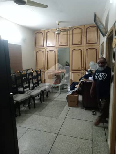 05 Marla 1st Floor Available For Rent (Peer Colony)