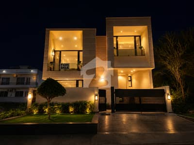 Brand New Modern Luxury House with Premium Finishes Brand New Modern Luxury House with Premium Finishes