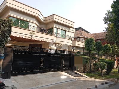 Defence 18 Marla Artistic Design Stylish Villa At Prime Location