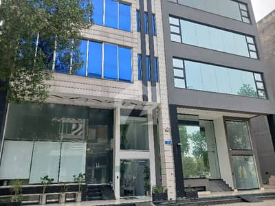 8 Marla building at excellent location 8 Marla building at excellent location