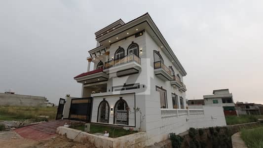 گلشنِِ صحت 1 ای ۔ 18,اسلام آباد میں 4 کمروں کا 8 مرلہ مکان 2.35 کروڑ میں برائے فروخت۔ گلشنِِ صحت 1 ای ۔ 18,اسلام آباد میں 4 کمروں کا 8 مرلہ مکان 2.35 کروڑ میں برائے فروخت۔