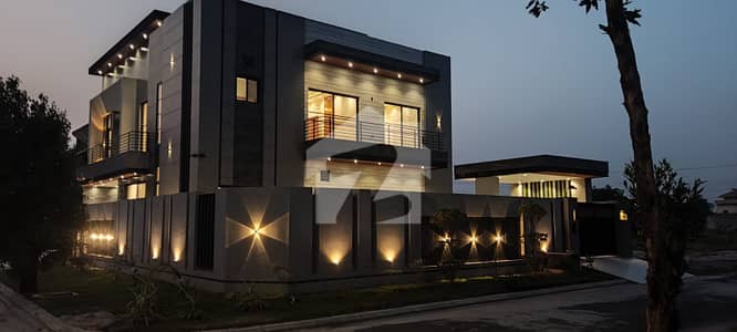 Brand-New Corner House Home Built To Live In