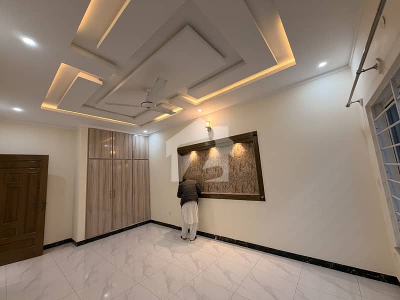 7 Marla Upper Portion For rent In G-13 7 Marla Upper Portion For rent In G-13
