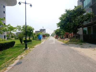 A Facing Park 5 Marla House Is Up For Grabs In Ferozepur Road A Facing Park 5 Marla House Is Up For Grabs In Ferozepur Road