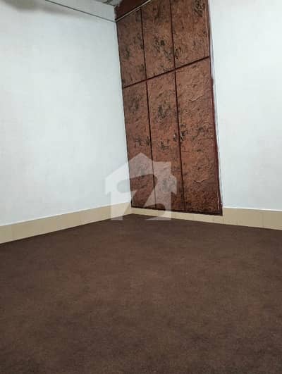 Room For Rent At A Good Location Room For Rent At A Good Location