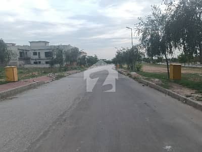 For Sale Buliders Location Plot For Sale Near SLS School