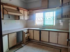 1 kanal upper portion available for rent in Banigala