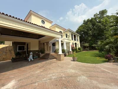 F-6 Triple story 7beds Fully Luxury house Available For Rent
