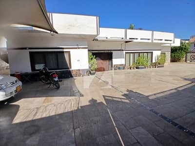 In DHA Phase 1 700 Square Yards House For Rent