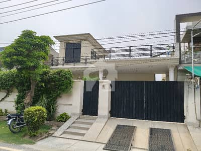 One kanal Single Story House in D2 Block With Three Bedrooms Marble and Chips Mix with 7KVA Solar installed. One kanal Single Story House in D2 Block With Three Bedrooms Marble and Chips Mix with 7KVA Solar installed.