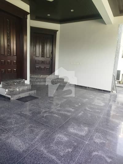 ای ۔ 11 اسلام آباد میں 3 کمروں کا 16 مرلہ زیریں پورشن 1.55 لاکھ میں کرایہ پر دستیاب ہے۔