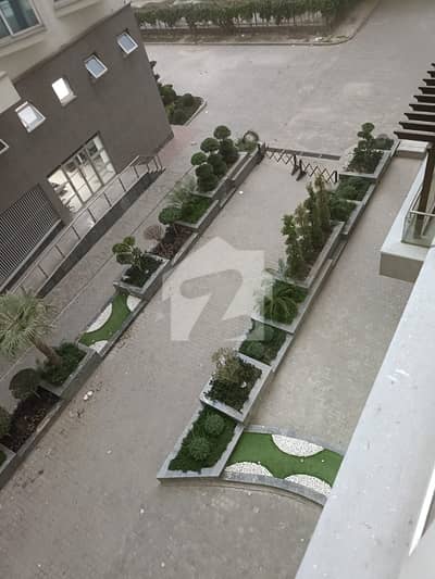 one bed non furnished apartment for rent in penta square