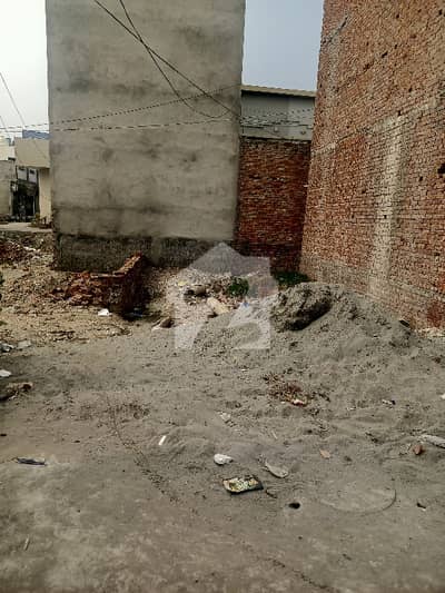 3 marla plot for sale college road sidiqia society