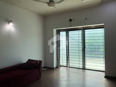 One Bedroom Portion In DHA Phase 4 Near To Park One Bedroom Portion In DHA Phase 4 Near To Park