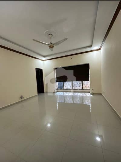 10 Marla First Floor Brand New First Entire