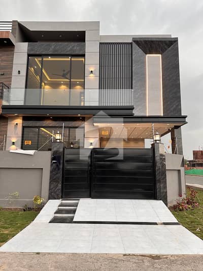CORNER 5 MARLA LIKE BRAND NEW HOUSE AVAILABLE FOR SALE IN DHA PHASE 5 SECTOR D CORNER 5 MARLA LIKE BRAND NEW HOUSE AVAILABLE FOR SALE IN DHA PHASE 5 SECTOR D
