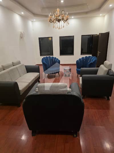 1000 SQUARE YARDS FULLY FURNISHED BUNGALOW FOR RENT SHAMSHEER STREETS, DHA PHASE V, KARACHI | LC-08 | HJ-08