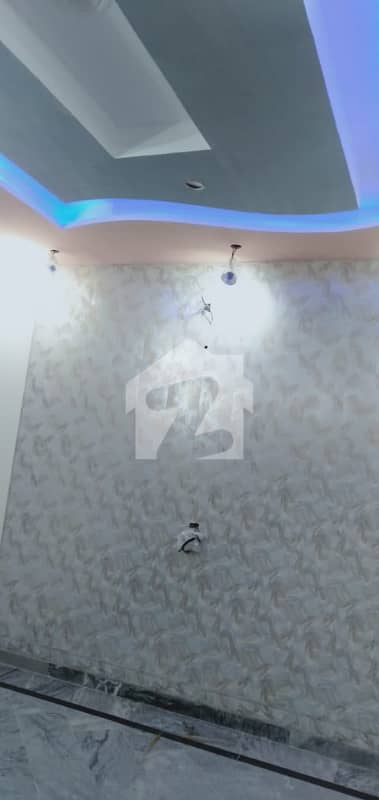 VIP beautiful 5 Marla portion is available for rent in sabzazar scheme Lahore