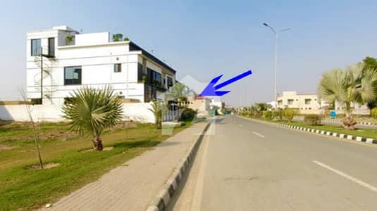 ڈی ایچ اے فیز 8 - بلاک ڈبلیو فیز 8,ڈیفنس (ڈی ایچ اے),لاہور میں 2 کنال رہائشی پلاٹ 17.5 کروڑ میں برائے فروخت۔ ڈی ایچ اے فیز 8 - بلاک ڈبلیو فیز 8,ڈیفنس (ڈی ایچ اے),لاہور میں 2 کنال رہائشی پلاٹ 17.5 کروڑ میں برائے فروخت۔