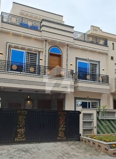 30*60 Brand New sun facing top location house G13/2