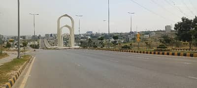 Residential Plot Of 20 Marla Is Available In Contemporary Neighborhood Of DHA Defence