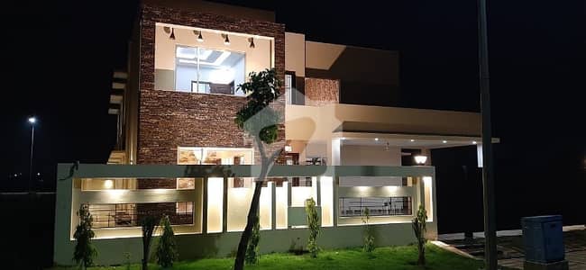 1 Kanal Double Unit Slightly Used House for Sale in DHA Phase 8 V Block Prime Location