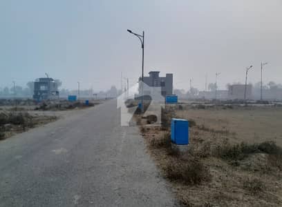 ڈی ایچ اے فیز9 پریزم - بلاک آر ڈی ایچ اے فیز9 پریزم,ڈی ایچ اے ڈیفینس,لاہور میں 5 مرلہ رہائشی پلاٹ 1.05 کروڑ میں برائے فروخت۔ ڈی ایچ اے فیز9 پریزم - بلاک آر ڈی ایچ اے فیز9 پریزم,ڈی ایچ اے ڈیفینس,لاہور میں 5 مرلہ رہائشی پلاٹ 1.05 کروڑ میں برائے فروخت۔