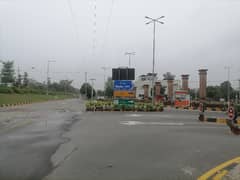 واپڈا سٹی ۔ بلاک ایف واپڈا سٹی,فیصل آباد میں 1 کنال رہائشی پلاٹ 3.65 کروڑ میں برائے فروخت۔