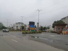 واپڈا سٹی ۔ بلاک ایف واپڈا سٹی,فیصل آباد میں 1 کنال رہائشی پلاٹ 3.35 کروڑ میں برائے فروخت۔