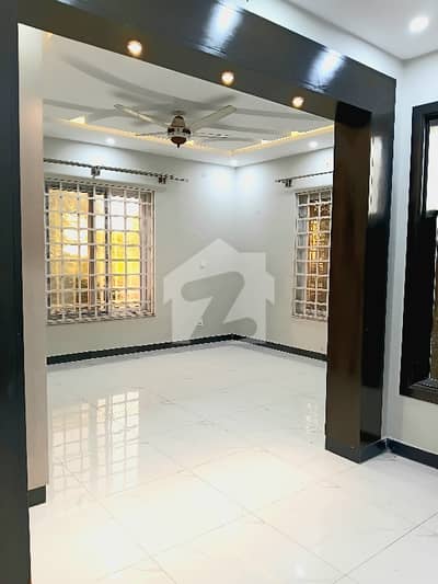 Beautiful Luxurious 2 Bedrooms Ground Floor Available for Rent