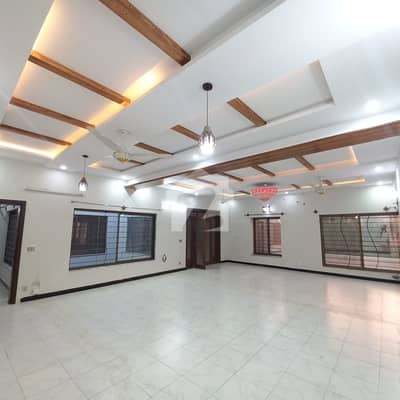 2 kanal upper portion with Soler for rent Bahria town Rawalpindi phase 8
