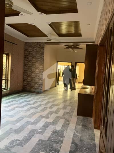 Well Located House Near Noor Park Scheme 3