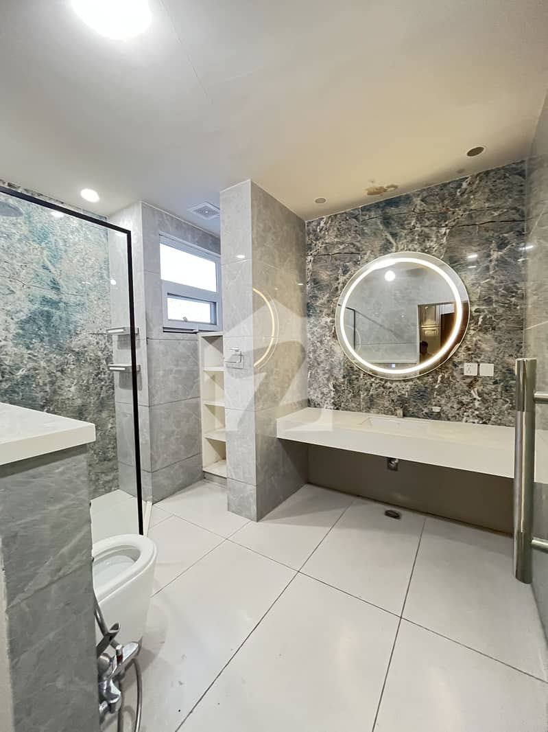 5 bed full house available for sale in F11 5 bed full house available for sale in F11