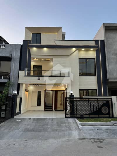 Sun face brand new 8 marla house @4.25 Cr - C1 block, sector B17 Islamabad. Sun face brand new 8 marla house @4.25 Cr - C1 block, sector B17 Islamabad.