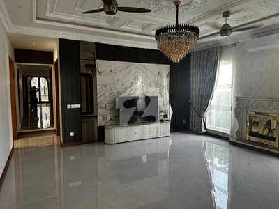 ڈی ایچ اے فیز 3 ڈیفنس (ڈی ایچ اے),لاہور میں 4 کمروں کا 1 کنال مکان 2.0 لاکھ میں کرایہ پر دستیاب ہے۔