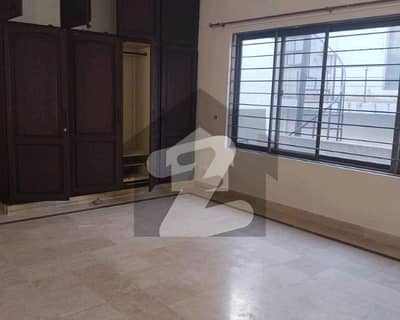 E11 500sy Upper Portion For Rent E11 500sy Upper Portion For Rent